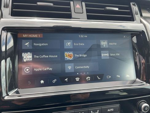 Used 2017 Land Rover Discovery HSE Luxury image 12