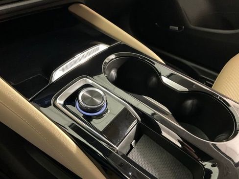 Used 2024 Buick Envision Preferred image 23