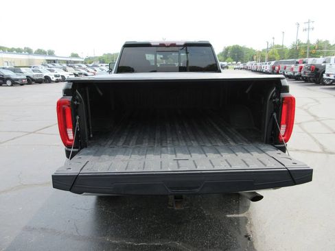 Used 2020 GMC Sierra 2500 SLT w/ SLT Premium Plus Package AWD/4WD image 8