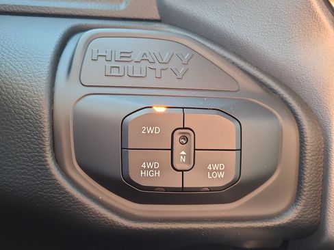 New 2026 RAM 2500 Big Horn AWD/4WD image 21