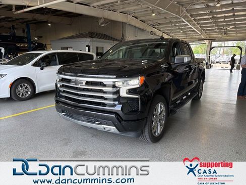 Used 2024 Chevrolet Silverado 1500 High Country w/ Technology Package AWD/4WD image 1