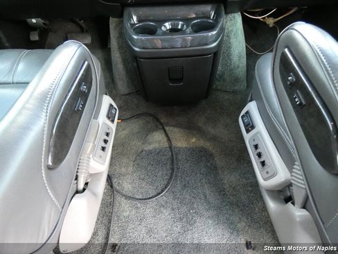 Used 2017 GMC Savana 2500 RWD image 48