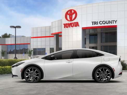 New 2026 Toyota Prius Plug-In Hybrid FWD image 4