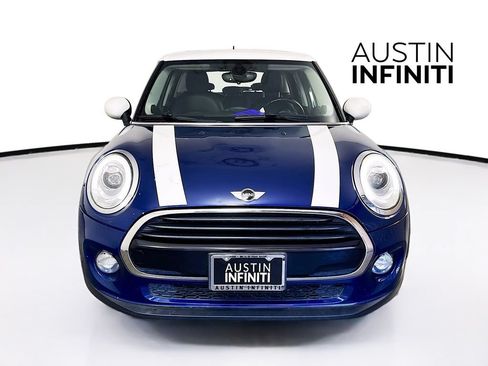 Used 2017 MINI Cooper 4-Door Hardtop FWD image 2