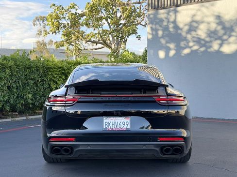 Used 2018 Porsche Panamera 4S image 5