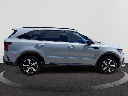 Used 2023 Kia Sorento EX w/ Panoramic Sunroof Package FWD image 8