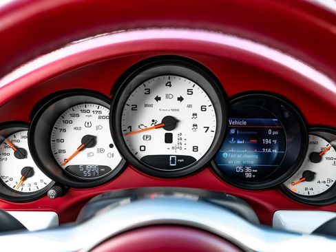 Used 2018 Porsche 911 Carrera RWD image 16