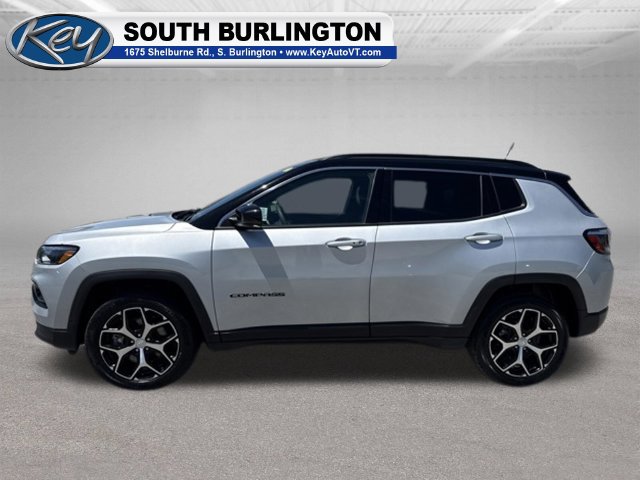Used 2024 Jeep Compass Limited AWD/4WD image 3