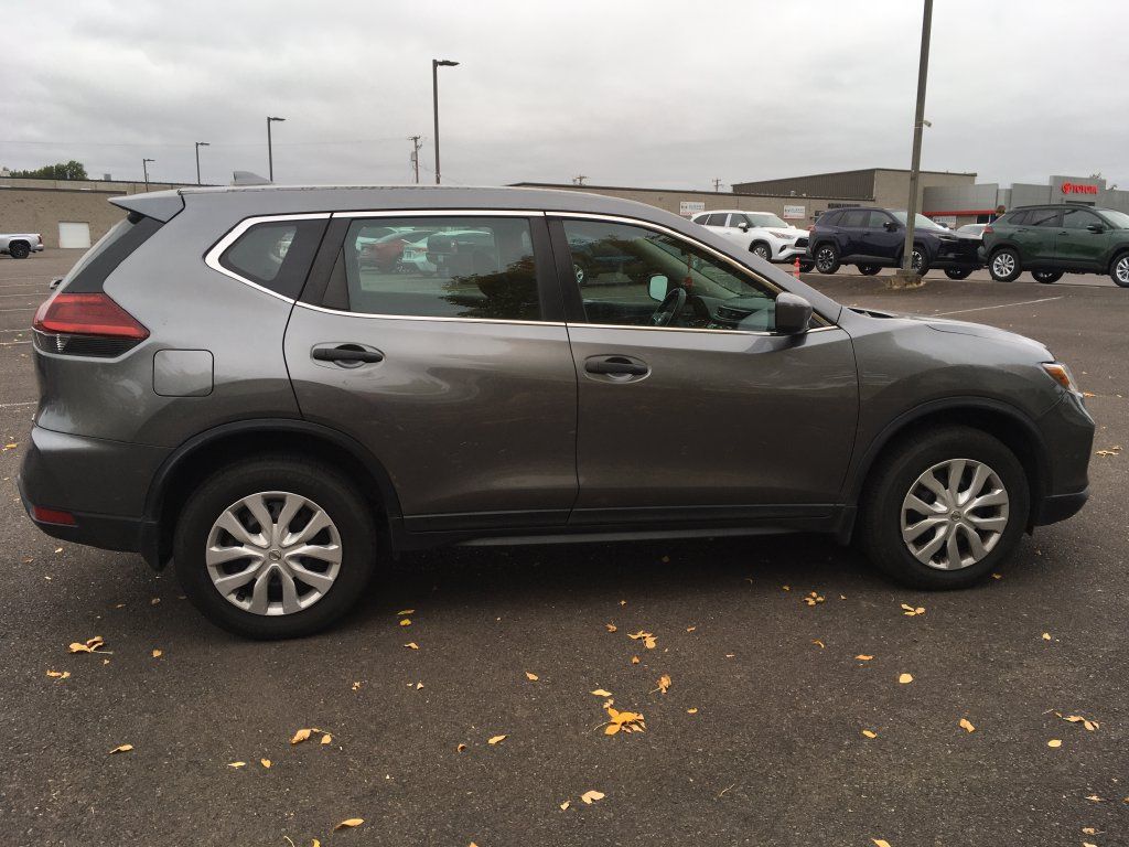 Used 2020 Nissan Rogue S AWD/4WD image 7