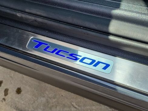 Certified 2025 Hyundai Tucson SE FWD image 18