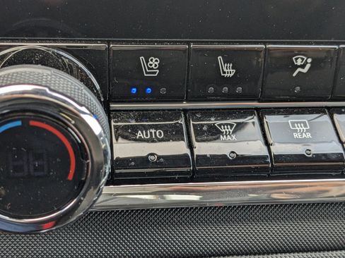 Used 2023 Chevrolet Colorado Z71 w/ Z71 Convenience Package 2 image 26