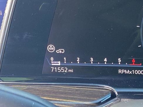 Used 2021 Cadillac Escalade ESV Sport w/ Driver Assist Tech Package image 8