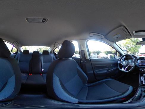 Used 2025 Nissan Versa SV FWD image 40