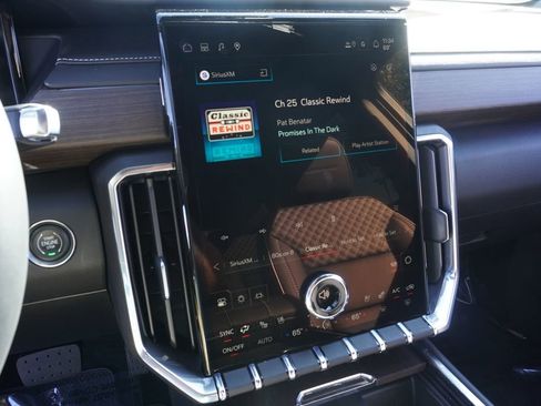 New 2026 GMC Acadia Denali w/ Super Cruise Package image 19