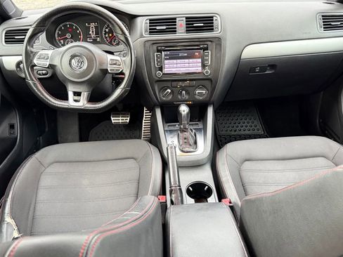 Used 2013 Volkswagen Jetta GLI image 15