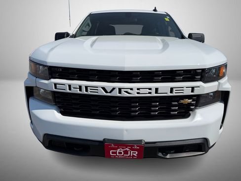 Used 2020 Chevrolet Silverado 1500 Custom w/ Custom Value Package AWD/4WD image 7