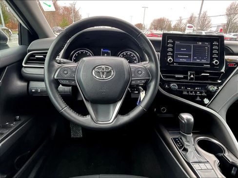 Used 2023 Toyota Camry SE FWD image 17