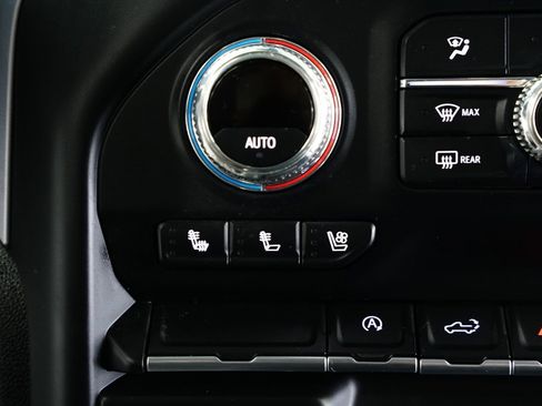 Used 2020 GMC Sierra 1500 SLT image 42