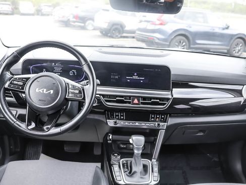 Used 2025 Kia Seltos S AWD/4WD image 27