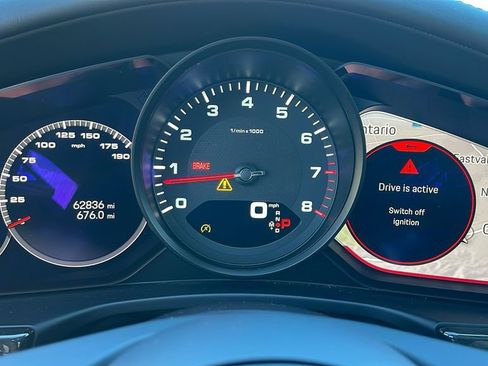 Used 2022 Porsche Panamera Platinum Edition image 24