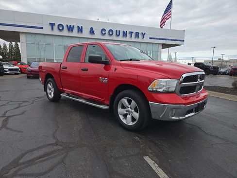 Used 2022 RAM 1500 Tradesman w/ Tradesman SXT Package image 3
