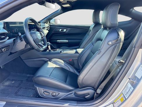 Used 2026 Ford Mustang Premium RWD image 23
