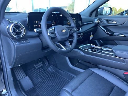 New 2026 Chevrolet Equinox LT w/ Convenience Package II image 8