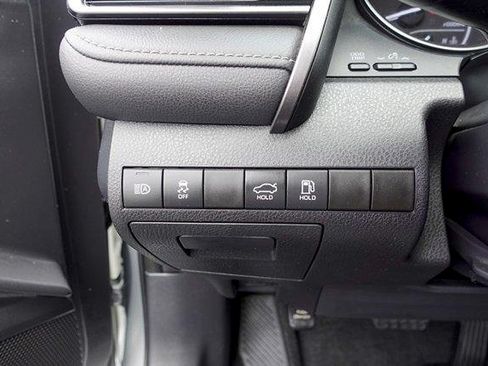 Certified 2023 Toyota Camry SE FWD image 12