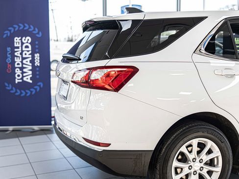 Used 2020 Chevrolet Equinox LT image 14