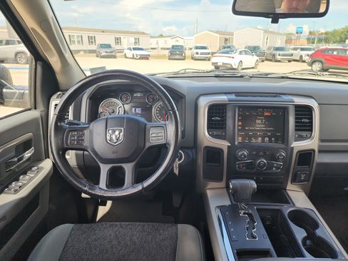 Used 2013 RAM 1500 Big Horn RWD image 21