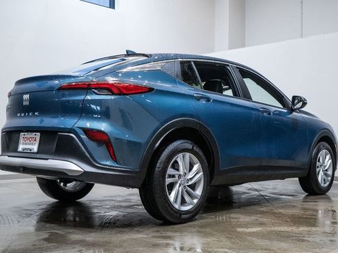 Used 2024 Buick Envista Preferred w/ Convenience II Package image 9