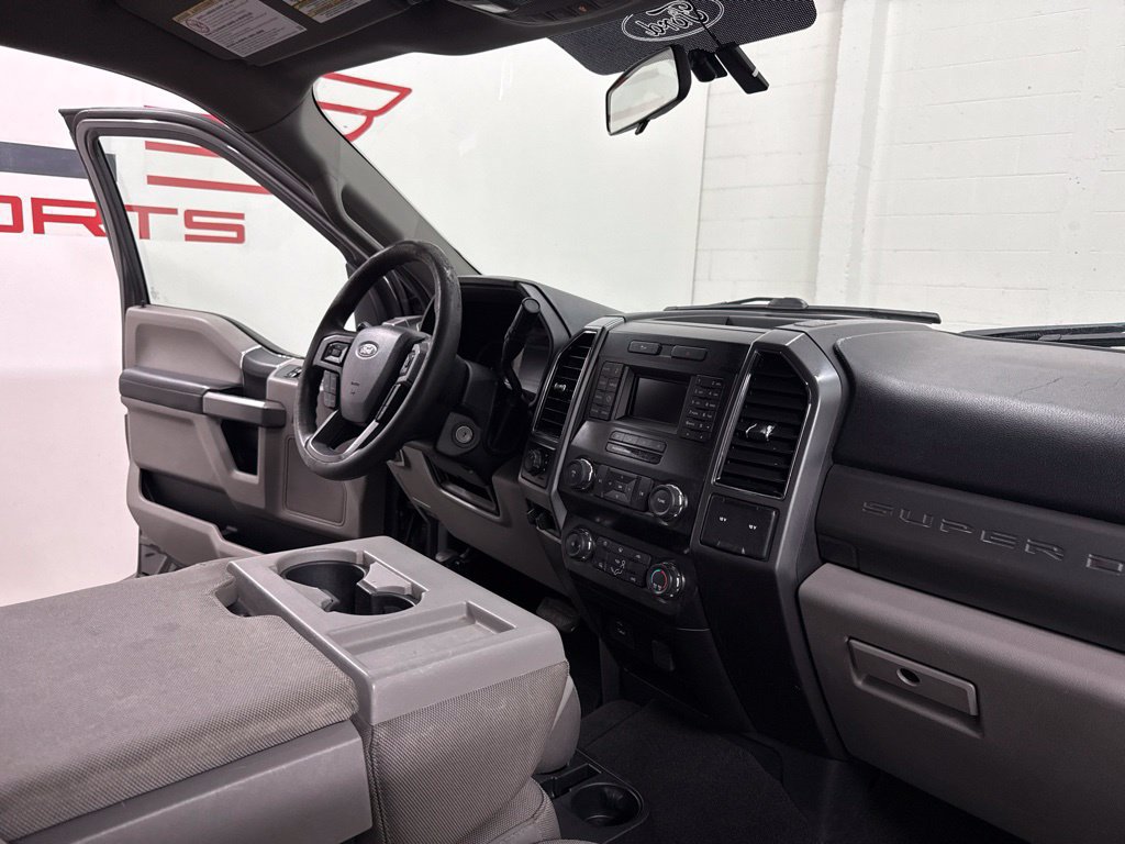 Used 2019 Ford F250 XLT w/ Snow Plow Prep Package AWD/4WD image 30