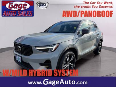 Used 2024 Volvo XC40 B5 Core