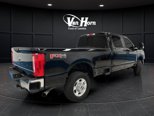 Used 2026 Ford F350 XLT w/ FX4 Off-Road Package AWD/4WD image 7