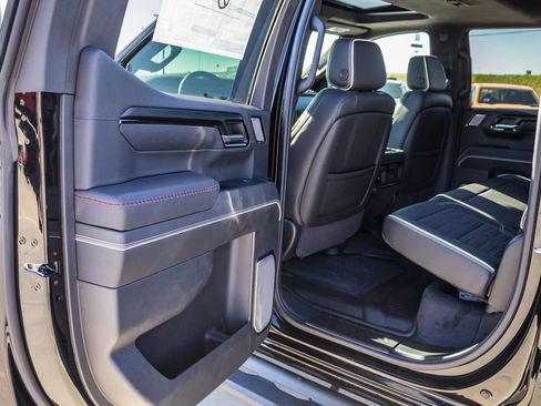 New 2025 GMC Sierra 1500 AT4X image 25