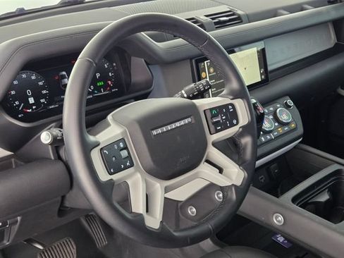 Certified 2024 Land Rover Defender 110 SE AWD/4WD image 13