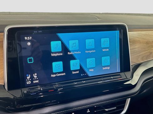 Used 2026 Volkswagen Atlas SE FWD image 18
