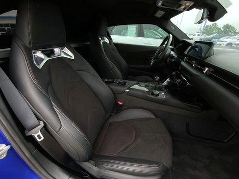 Used 2025 Toyota Supra RWD image 17