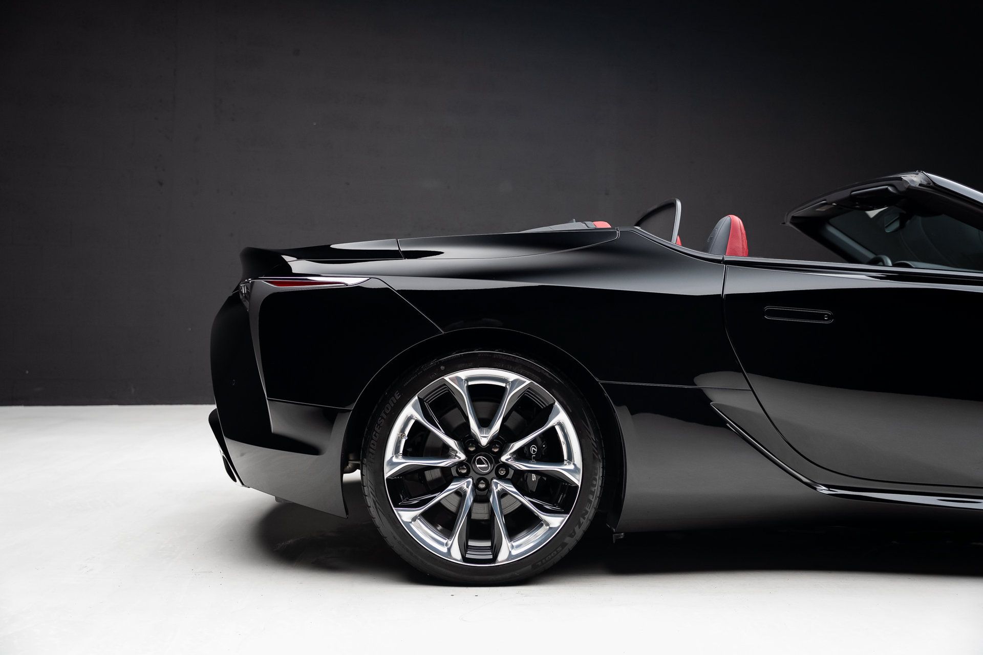 Used 2021 Lexus LC 500 Convertible w/ Touring Package RWD image 37
