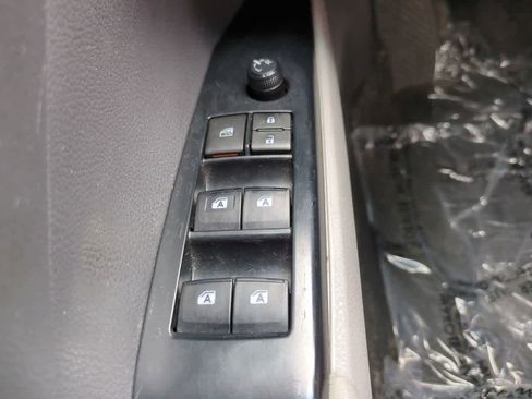 Certified 2018 Toyota Camry SE FWD image 21