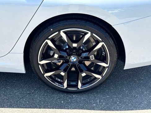 New 2026 BMW 330i xDrive Sedan w/ M Sport Package AWD/4WD image 14