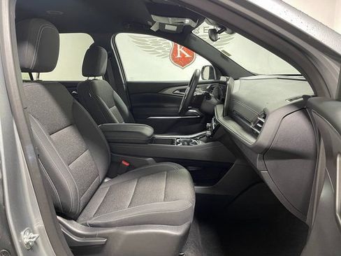 Used 2025 Chevrolet Traverse LT AWD/4WD image 22
