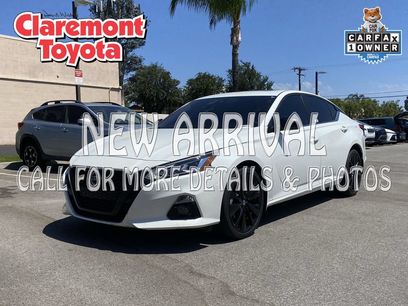 Used 2022 Nissan Altima 2.5 SR w/ Midnight Edition Package