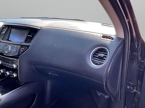Used 2020 Nissan Pathfinder SV FWD image 21