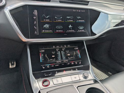 Used 2021 Audi RS 6 AWD/4WD image 21