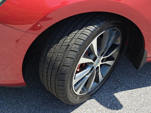 Used 2018 Hyundai Elantra GT FWD image 29