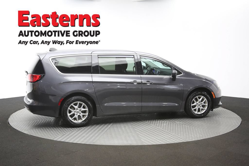 Used 2022 Chrysler Voyager LX FWD image 44