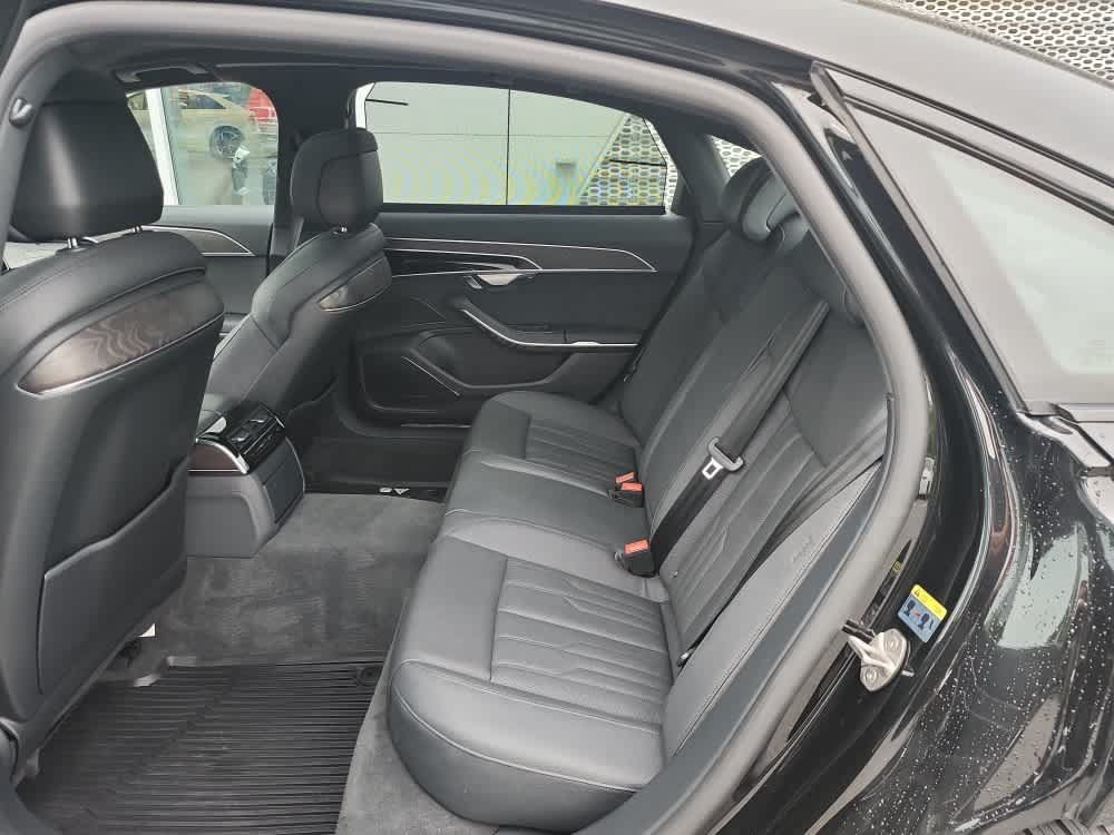 Used 2022 Audi A8 L 3.0T AWD/4WD image 13