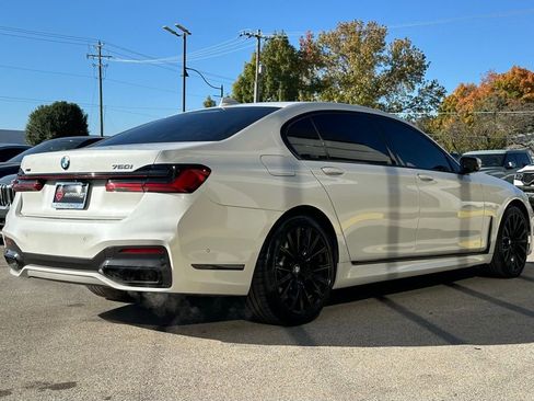 Used 2020 BMW 750i xDrive w/ Executive Package image 11