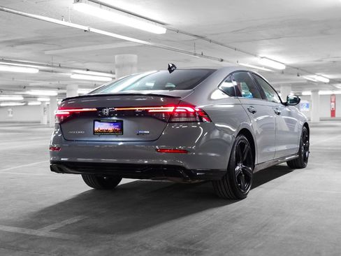 Certified 2025 Honda Accord Sport image 6